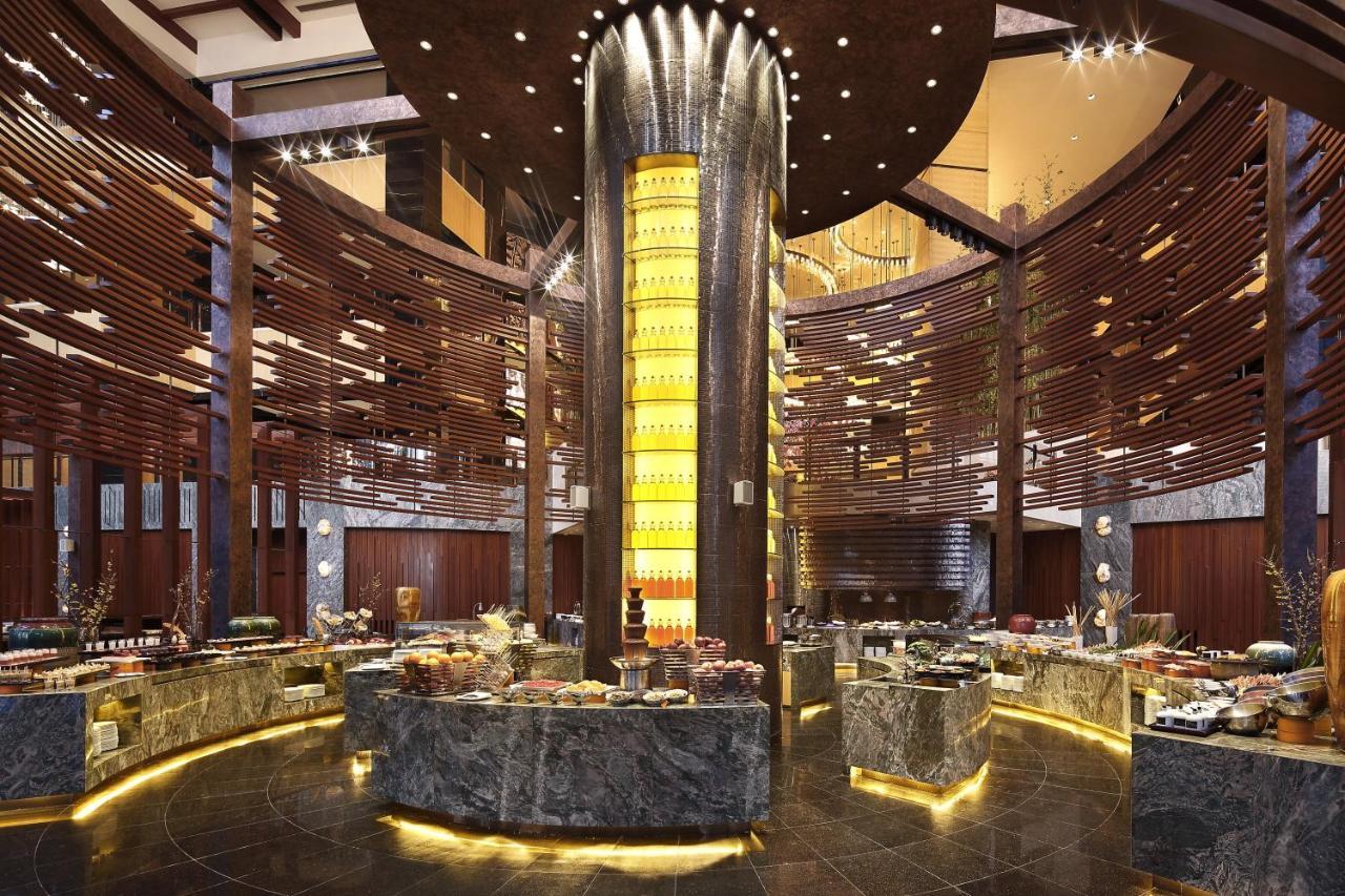 The Azure Ningbo, Vignette Collection Hotel Bagian luar foto
