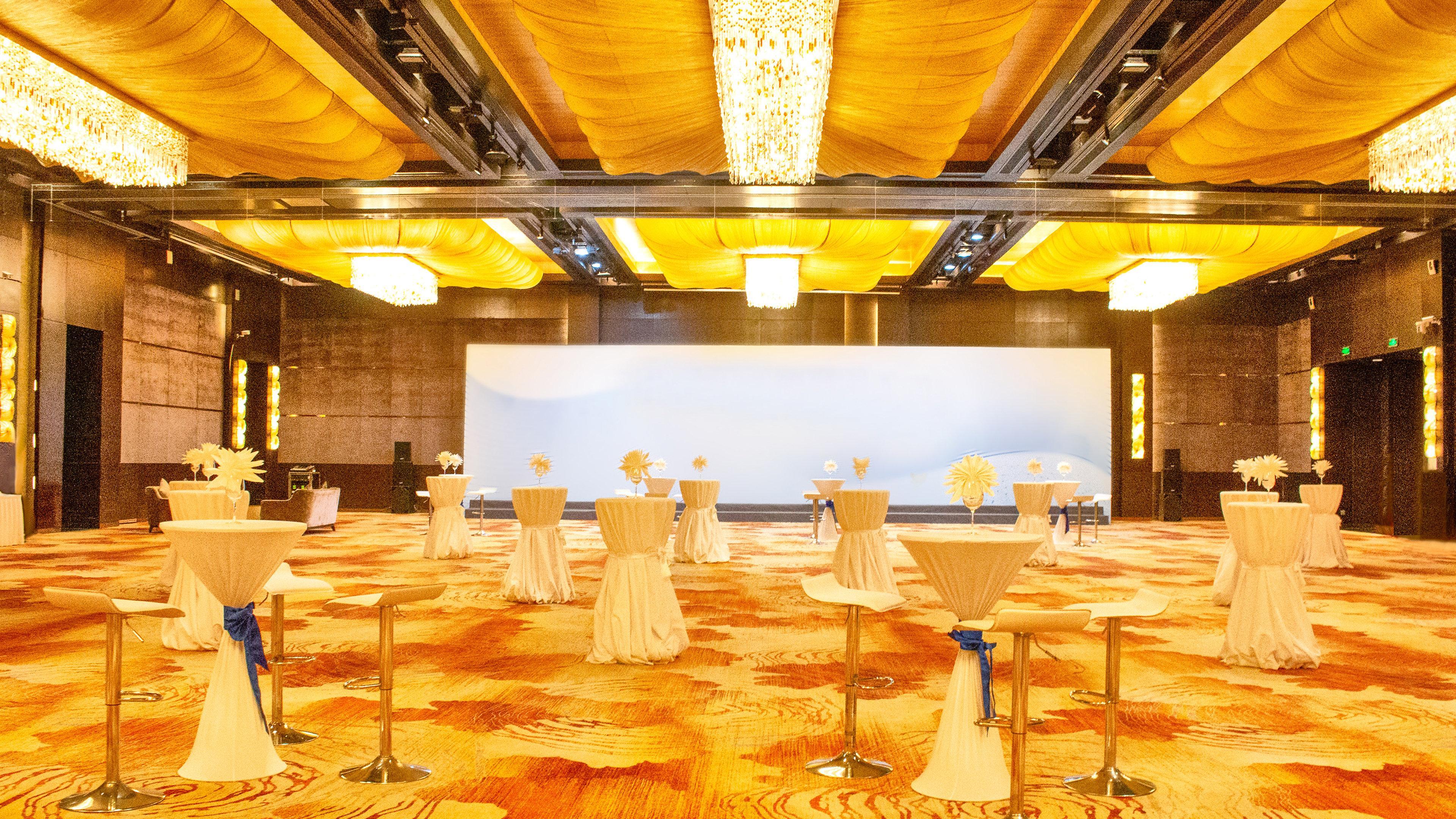 The Azure Ningbo, Vignette Collection Hotel Bagian luar foto