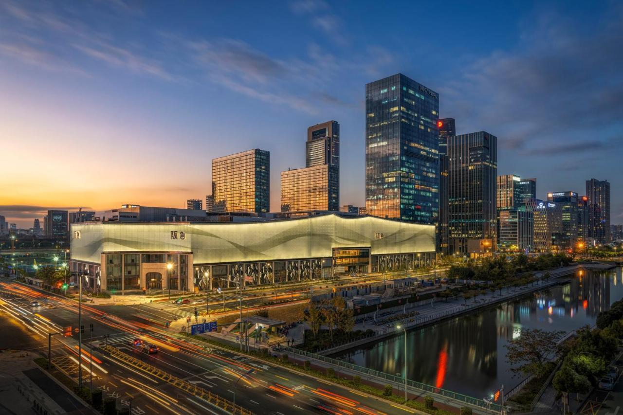The Azure Ningbo, Vignette Collection Hotel Bagian luar foto